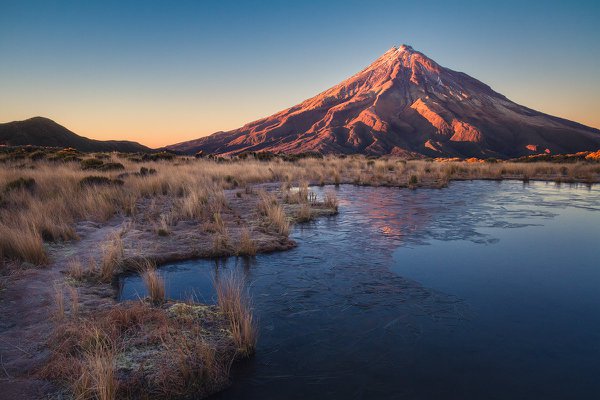 NI02 - Frosty morning - Taranaki.jpg